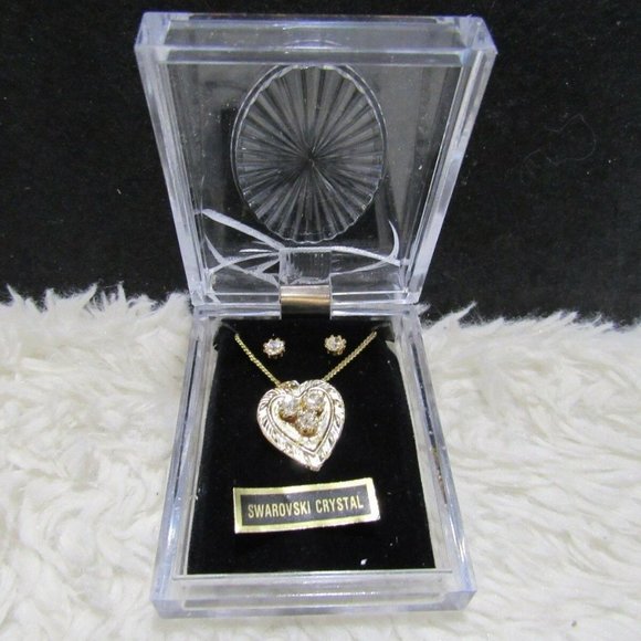 Clear Stone Solid Heart Necklace - Picture 1 of 4